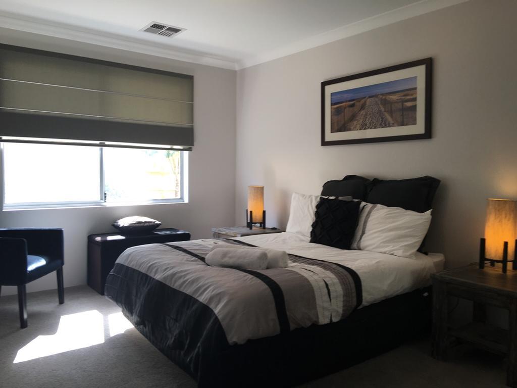 Magnificent Beach Retreat Jindalee Eksteriør billede